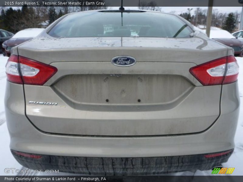 Tectonic Silver Metallic / Earth Gray 2015 Ford Fusion S