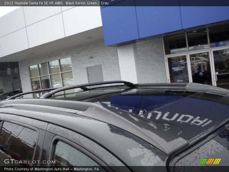 Black Forest Green / Gray 2012 Hyundai Santa Fe SE V6 AWD