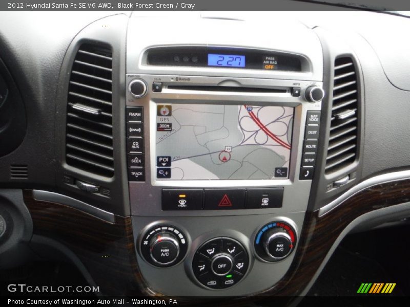 Black Forest Green / Gray 2012 Hyundai Santa Fe SE V6 AWD