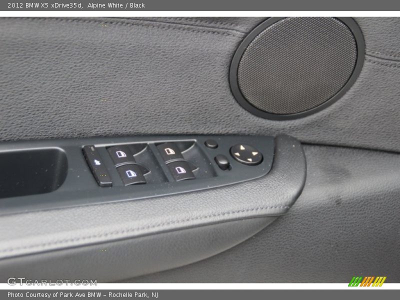 Alpine White / Black 2012 BMW X5 xDrive35d
