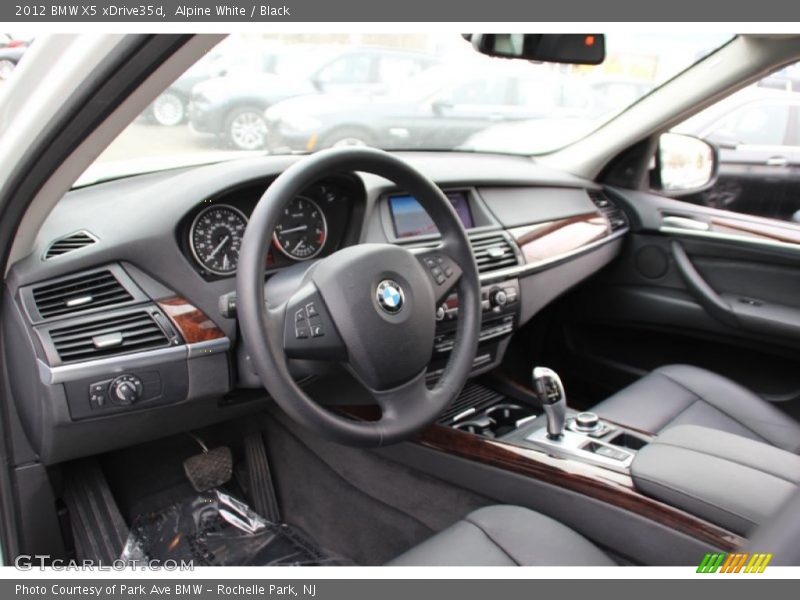 Alpine White / Black 2012 BMW X5 xDrive35d
