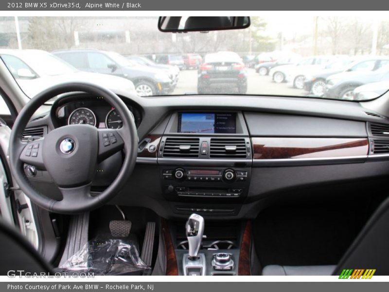 Alpine White / Black 2012 BMW X5 xDrive35d