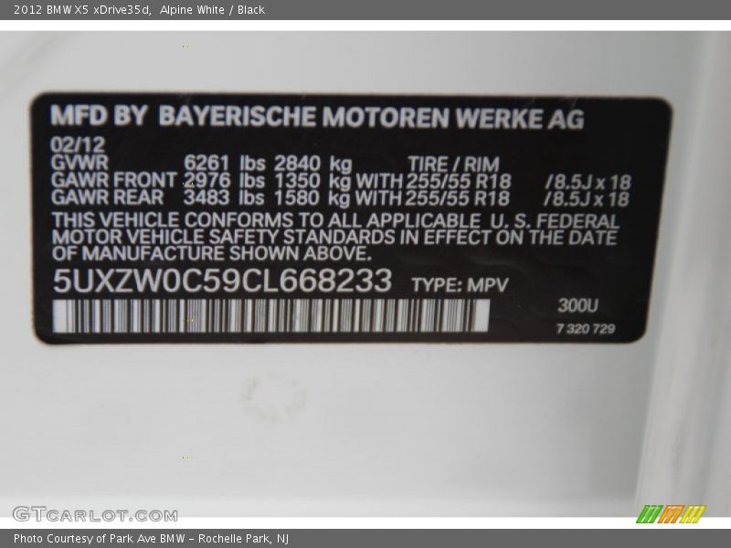 Alpine White / Black 2012 BMW X5 xDrive35d