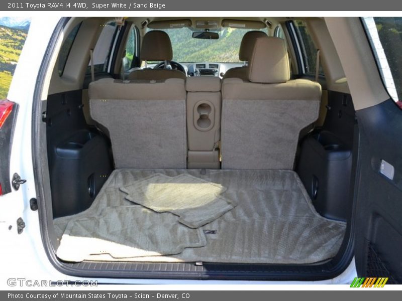 Super White / Sand Beige 2011 Toyota RAV4 I4 4WD