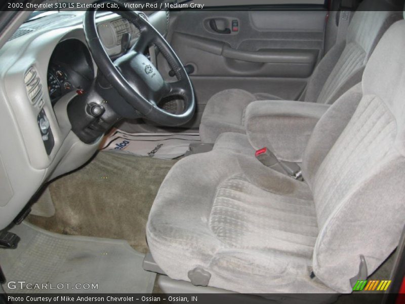 Victory Red / Medium Gray 2002 Chevrolet S10 LS Extended Cab