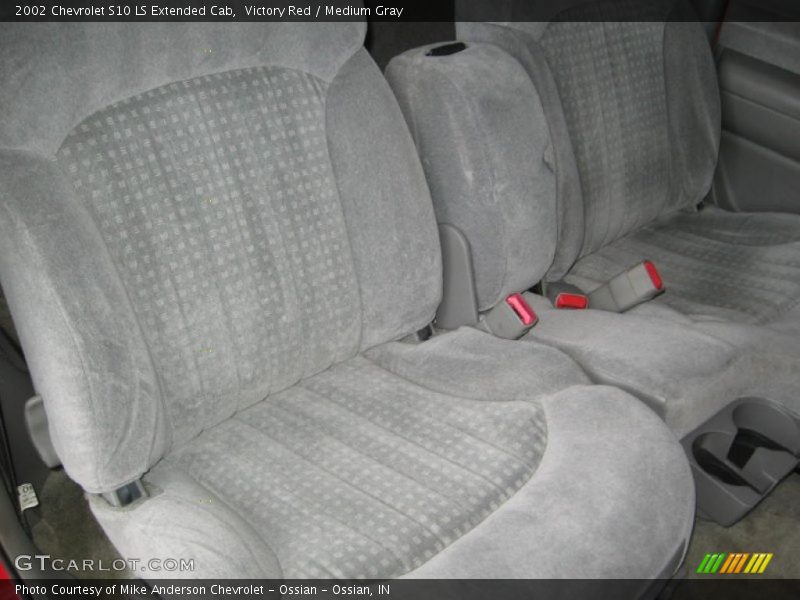 Victory Red / Medium Gray 2002 Chevrolet S10 LS Extended Cab