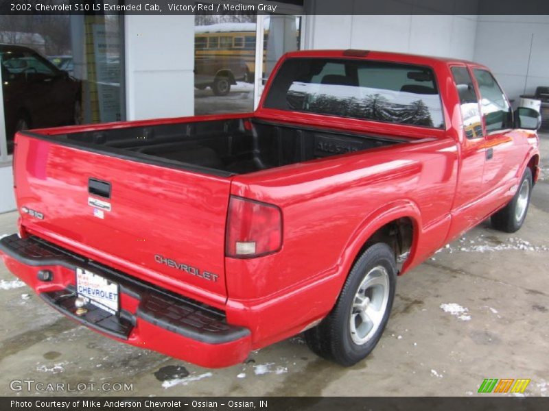 Victory Red / Medium Gray 2002 Chevrolet S10 LS Extended Cab