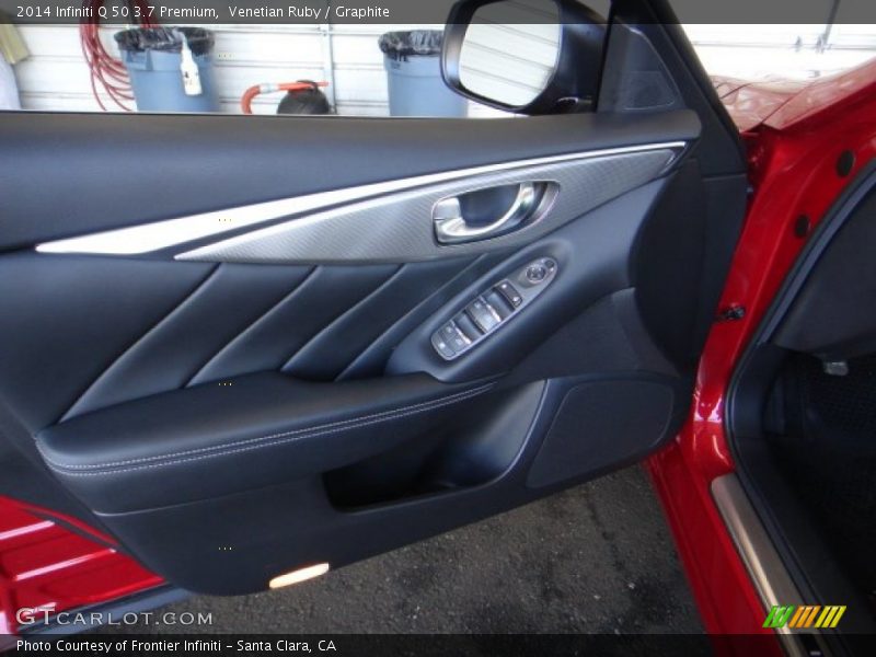 Door Panel of 2014 Q 50 3.7 Premium