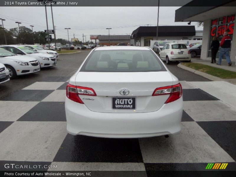 Super White / Ivory 2014 Toyota Camry L