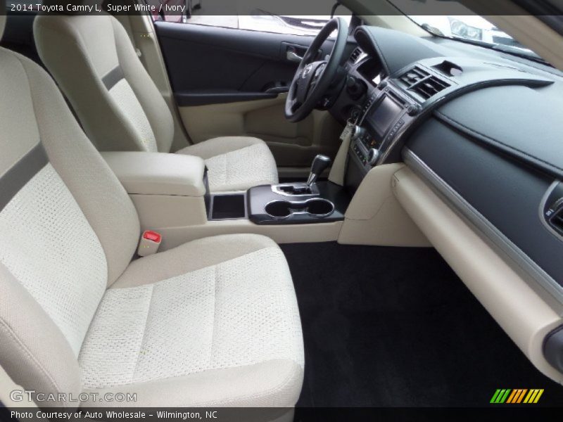 Super White / Ivory 2014 Toyota Camry L