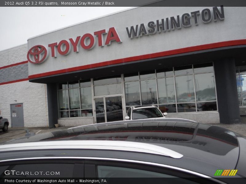 Monsoon Gray Metallic / Black 2012 Audi Q5 3.2 FSI quattro