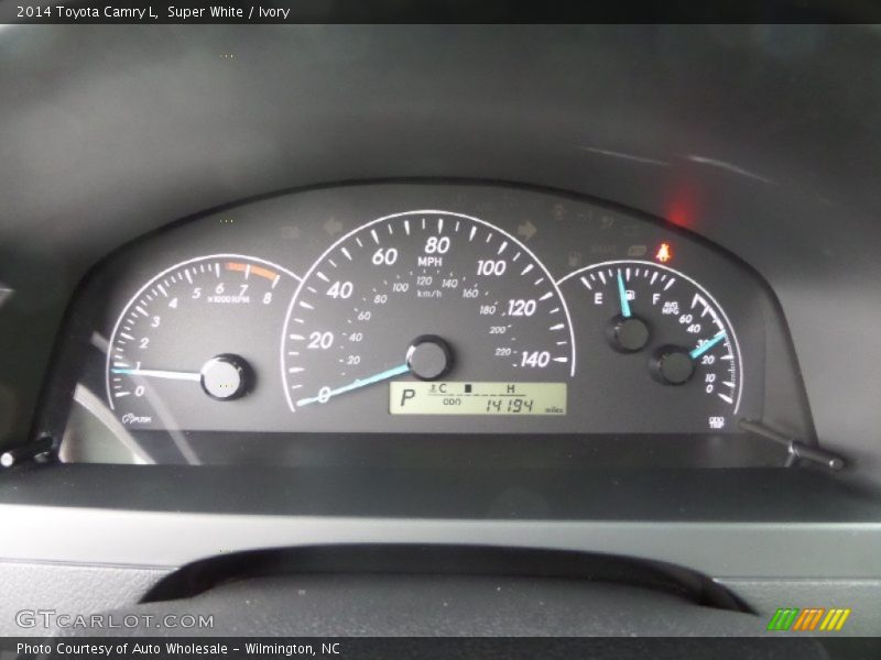 Super White / Ivory 2014 Toyota Camry L