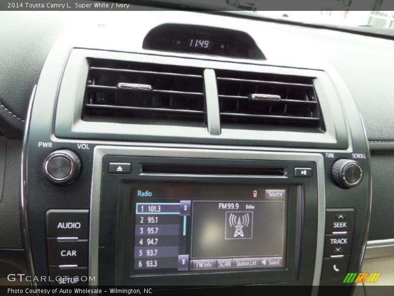 Super White / Ivory 2014 Toyota Camry L