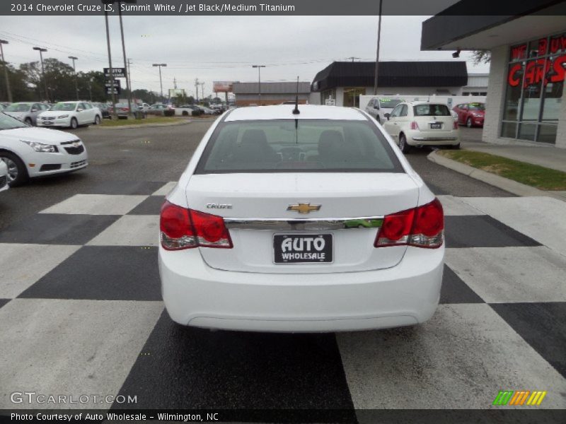 Summit White / Jet Black/Medium Titanium 2014 Chevrolet Cruze LS