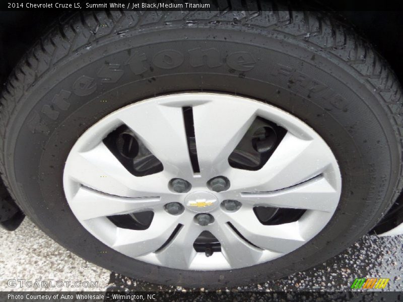 Summit White / Jet Black/Medium Titanium 2014 Chevrolet Cruze LS