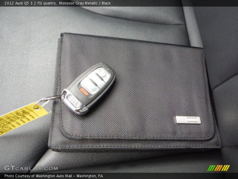 Monsoon Gray Metallic / Black 2012 Audi Q5 3.2 FSI quattro