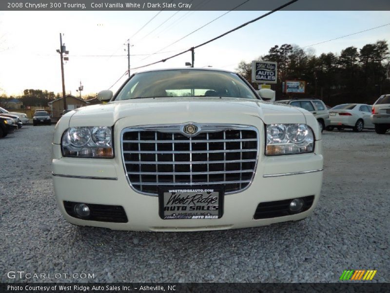 Cool Vanilla White / Dark Slate Gray 2008 Chrysler 300 Touring