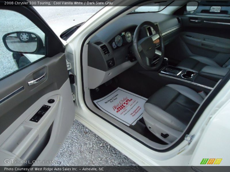 Cool Vanilla White / Dark Slate Gray 2008 Chrysler 300 Touring