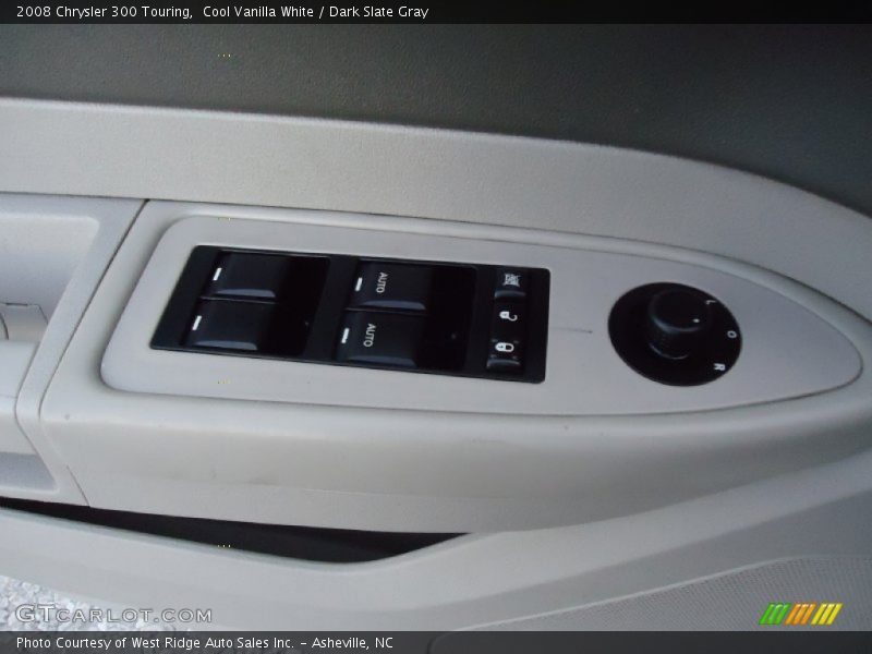 Cool Vanilla White / Dark Slate Gray 2008 Chrysler 300 Touring