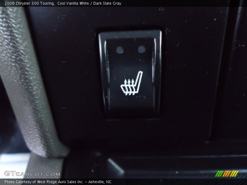 Cool Vanilla White / Dark Slate Gray 2008 Chrysler 300 Touring