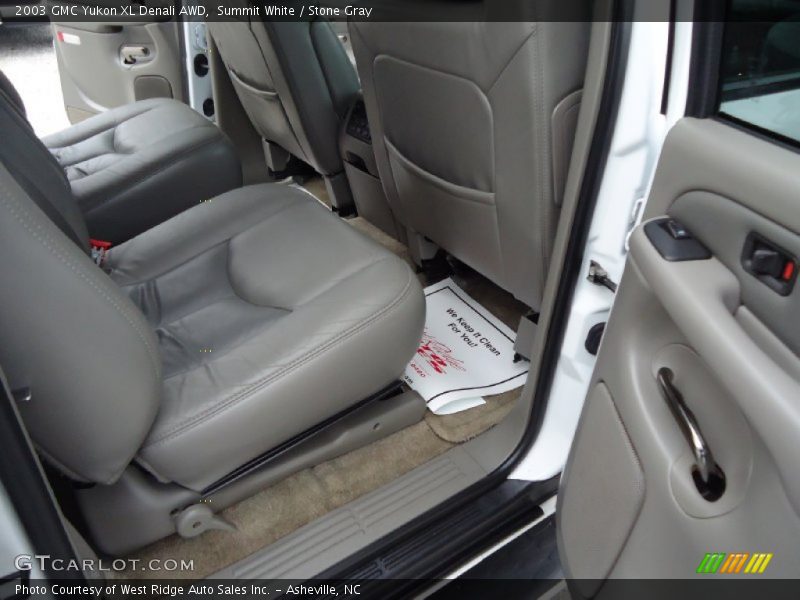 Summit White / Stone Gray 2003 GMC Yukon XL Denali AWD