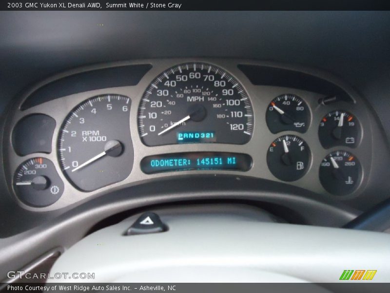 Summit White / Stone Gray 2003 GMC Yukon XL Denali AWD