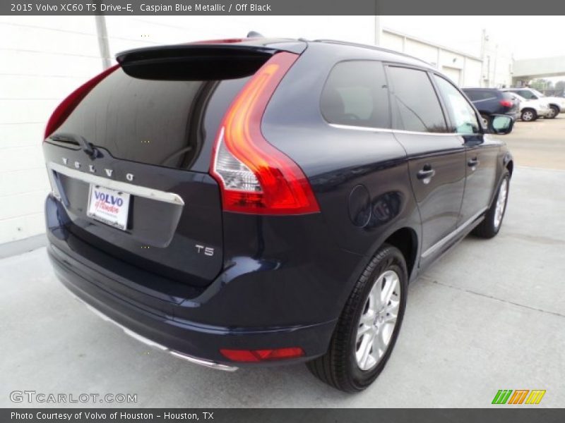 Caspian Blue Metallic / Off Black 2015 Volvo XC60 T5 Drive-E