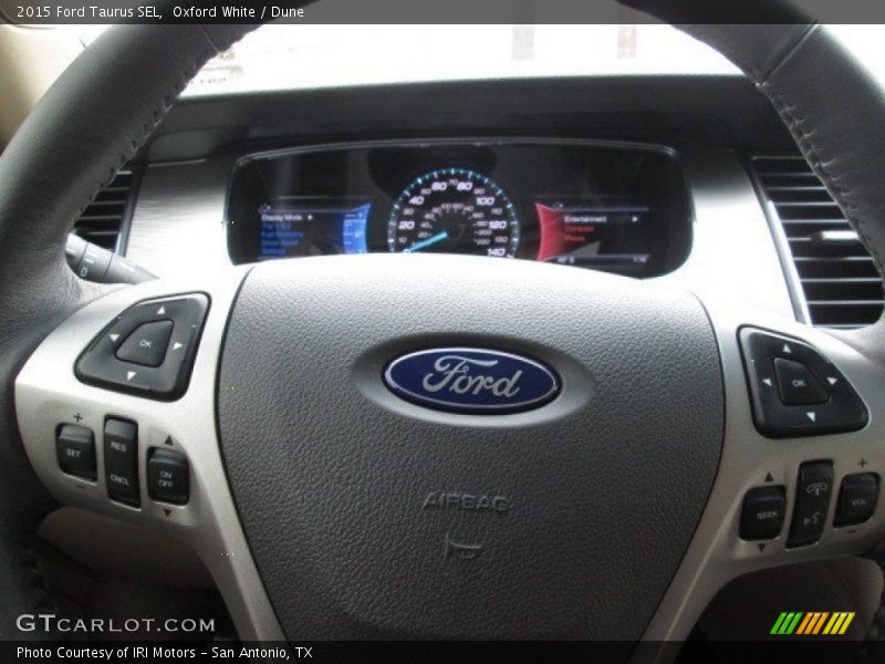 Oxford White / Dune 2015 Ford Taurus SEL