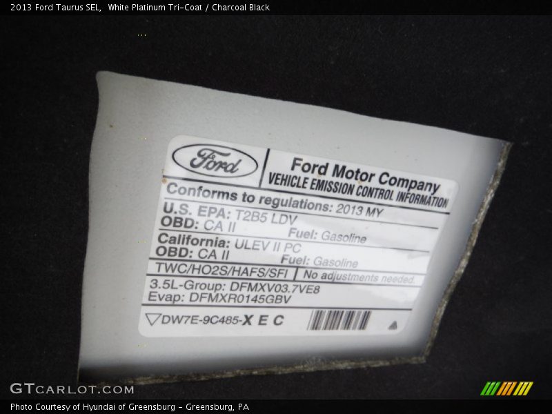 White Platinum Tri-Coat / Charcoal Black 2013 Ford Taurus SEL