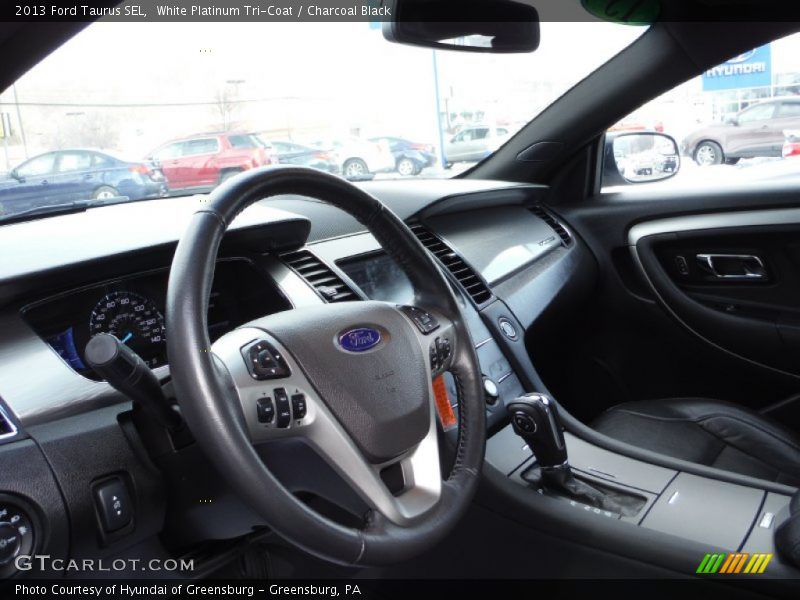 White Platinum Tri-Coat / Charcoal Black 2013 Ford Taurus SEL