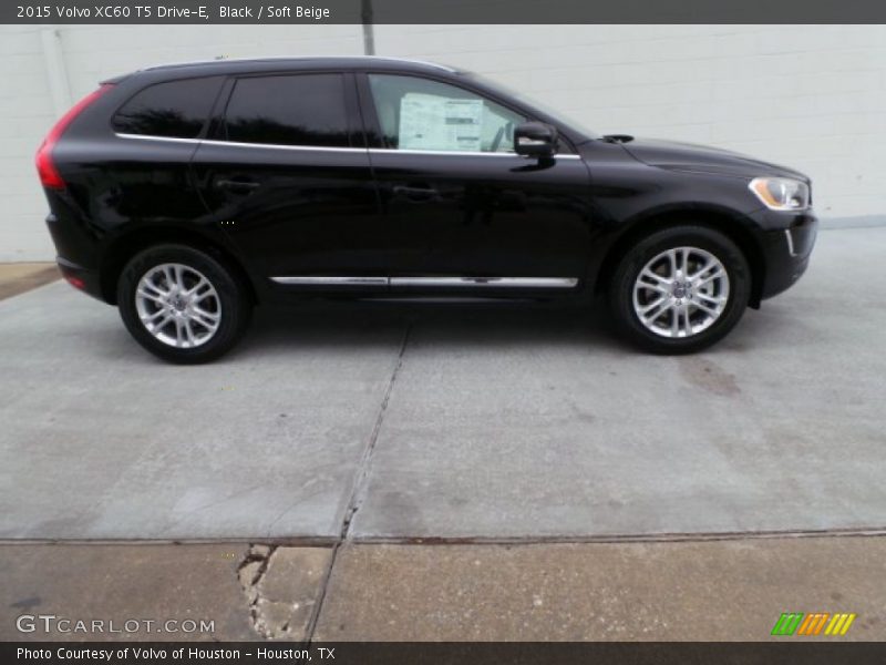 Black / Soft Beige 2015 Volvo XC60 T5 Drive-E