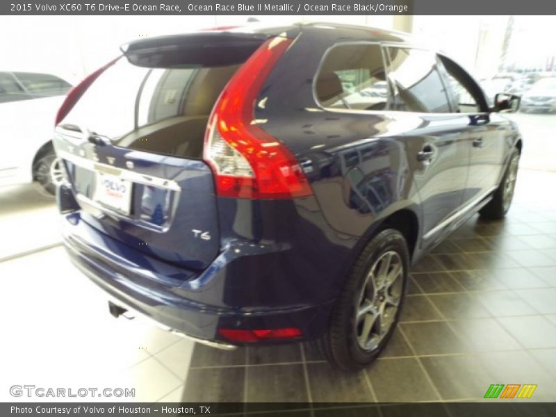 Ocean Race Blue II Metallic / Ocean Race Black/Orange 2015 Volvo XC60 T6 Drive-E Ocean Race