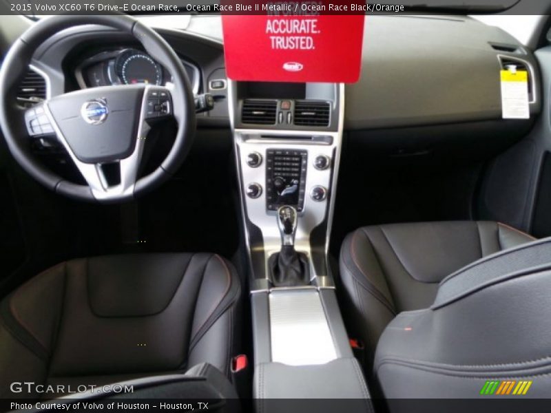 Ocean Race Blue II Metallic / Ocean Race Black/Orange 2015 Volvo XC60 T6 Drive-E Ocean Race