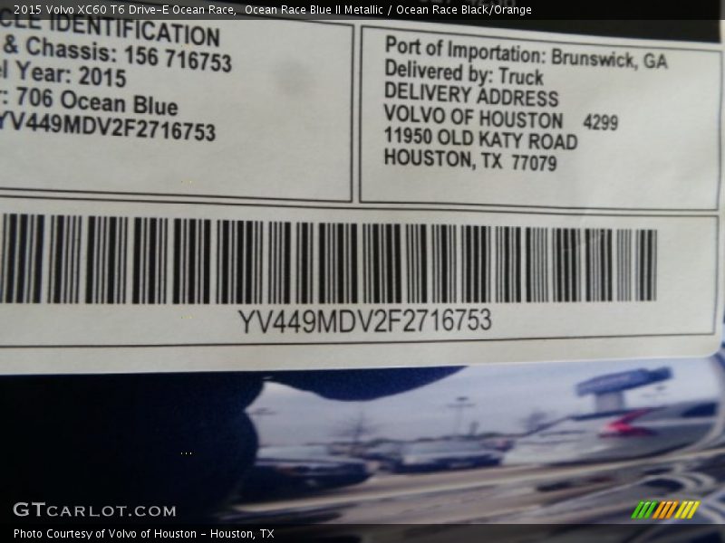 Ocean Race Blue II Metallic / Ocean Race Black/Orange 2015 Volvo XC60 T6 Drive-E Ocean Race