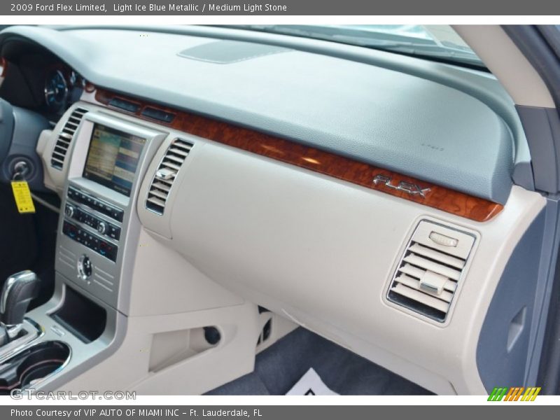 Light Ice Blue Metallic / Medium Light Stone 2009 Ford Flex Limited