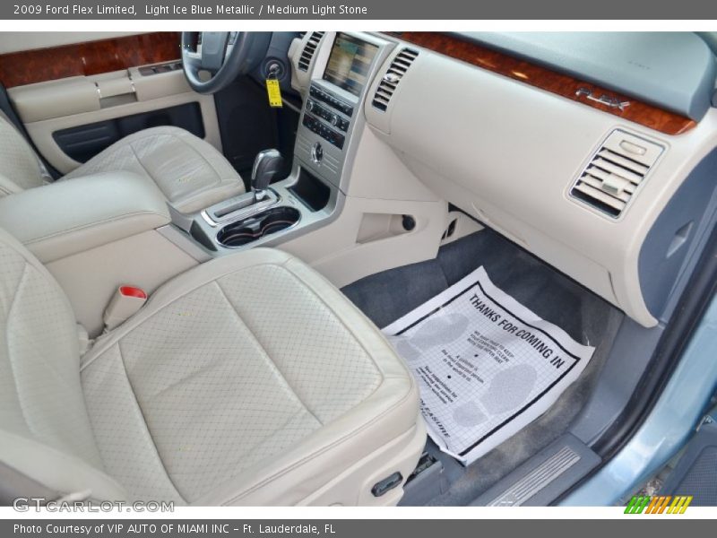 Light Ice Blue Metallic / Medium Light Stone 2009 Ford Flex Limited