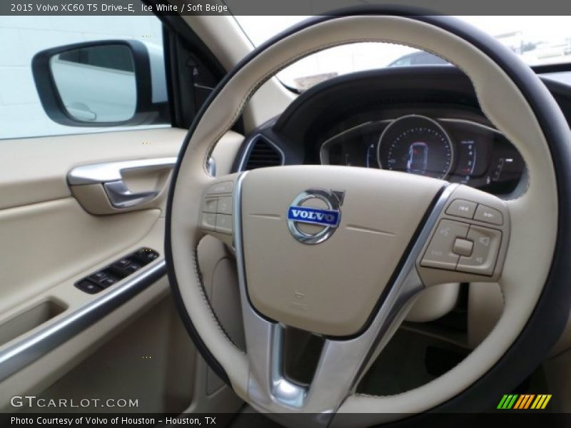 Ice White / Soft Beige 2015 Volvo XC60 T5 Drive-E