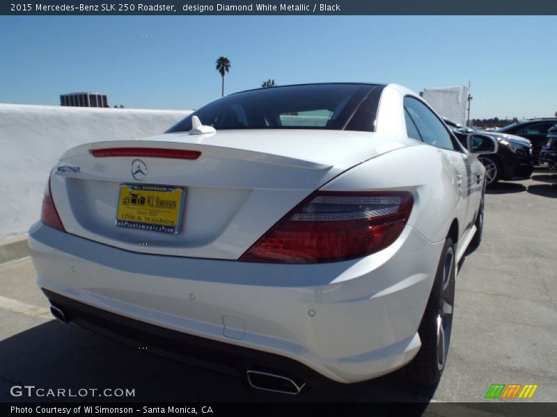 designo Diamond White Metallic / Black 2015 Mercedes-Benz SLK 250 Roadster