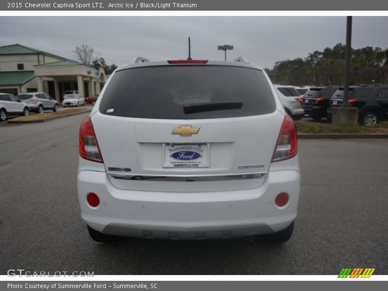 Arctic Ice / Black/Light Titanium 2015 Chevrolet Captiva Sport LTZ