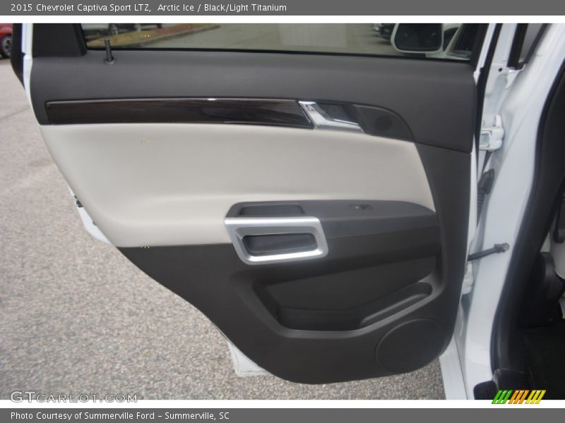 Door Panel of 2015 Captiva Sport LTZ
