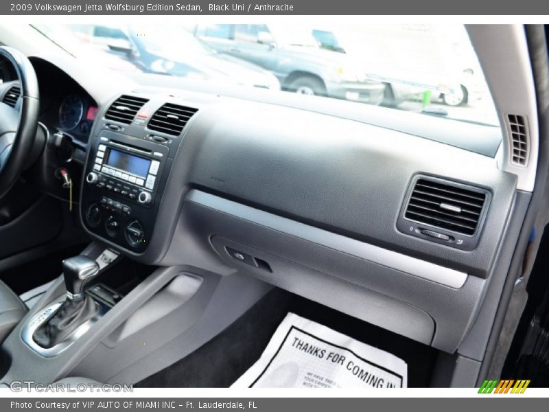 Black Uni / Anthracite 2009 Volkswagen Jetta Wolfsburg Edition Sedan