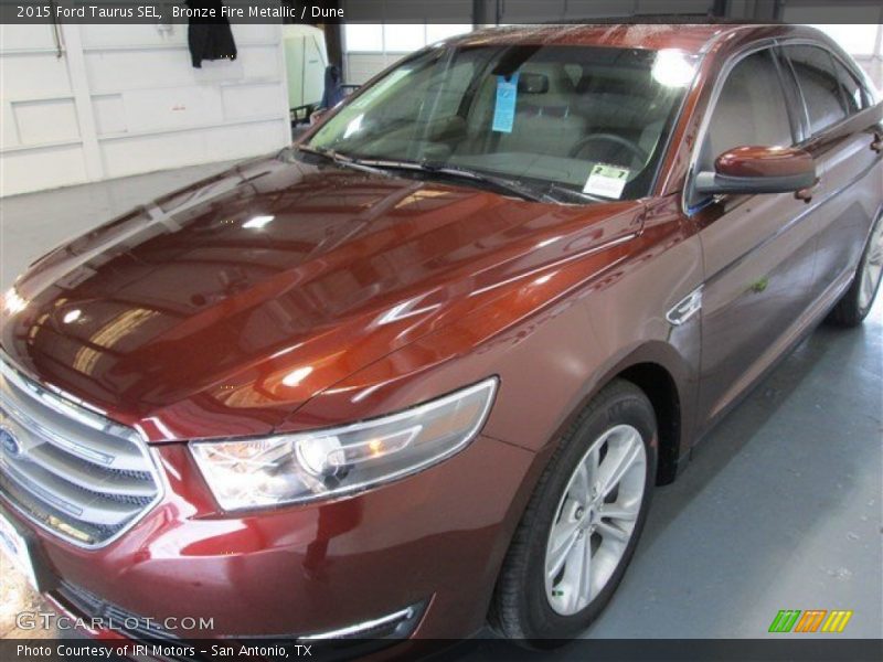 Bronze Fire Metallic / Dune 2015 Ford Taurus SEL