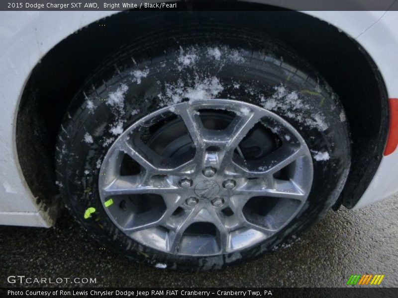 Bright White / Black/Pearl 2015 Dodge Charger SXT AWD