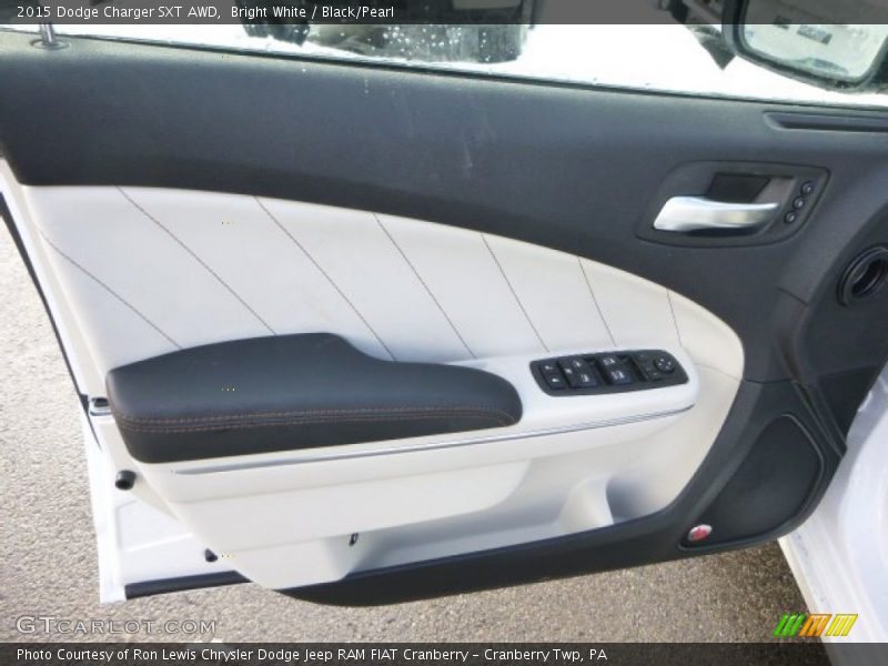 Bright White / Black/Pearl 2015 Dodge Charger SXT AWD