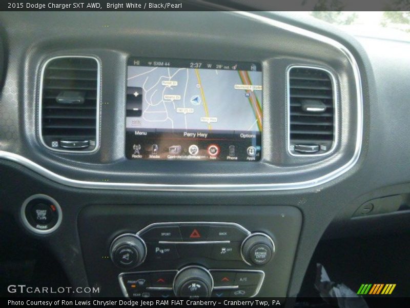 Bright White / Black/Pearl 2015 Dodge Charger SXT AWD