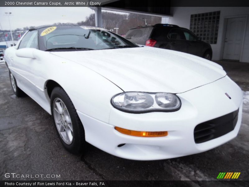Front 3/4 View of 2000 Camaro Coupe