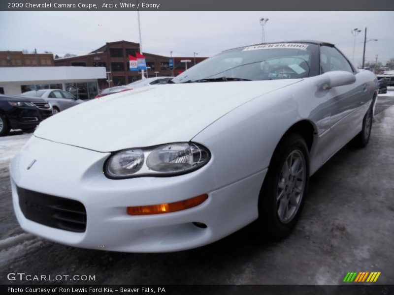 Arctic White / Ebony 2000 Chevrolet Camaro Coupe