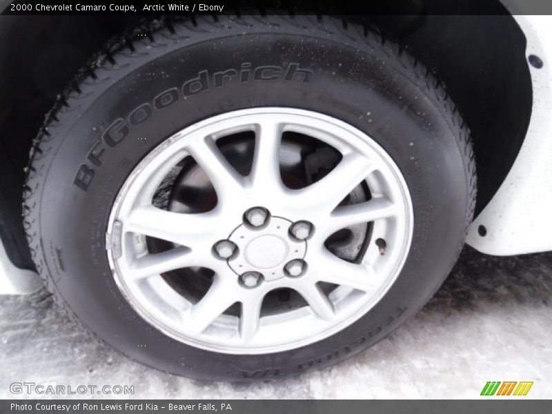 Arctic White / Ebony 2000 Chevrolet Camaro Coupe