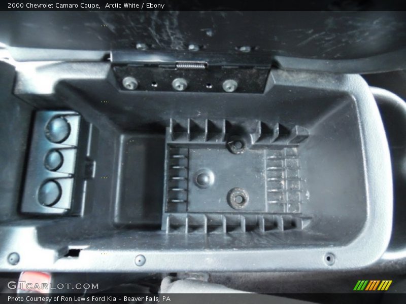 Arctic White / Ebony 2000 Chevrolet Camaro Coupe