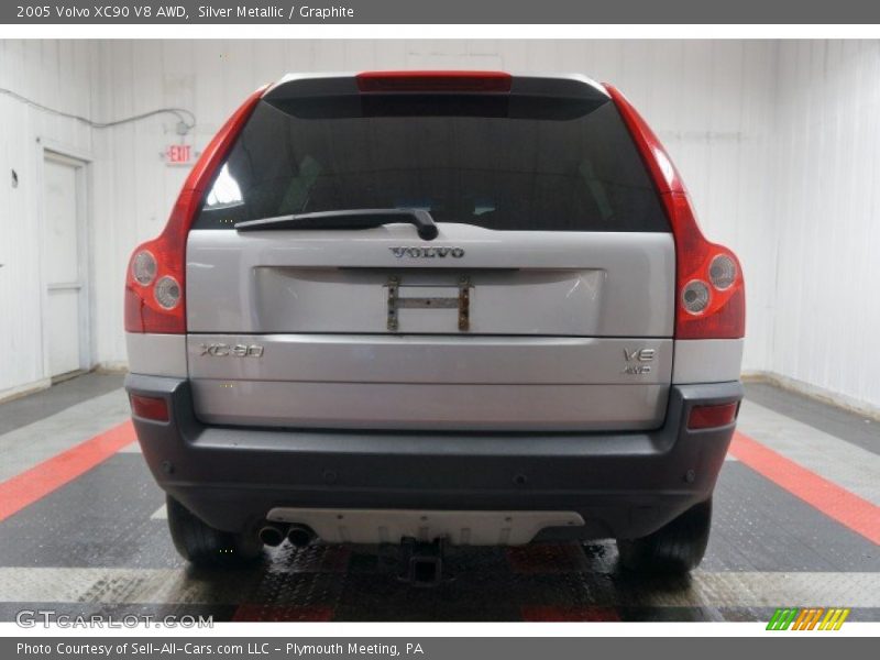 Silver Metallic / Graphite 2005 Volvo XC90 V8 AWD